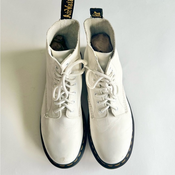 Dr. Martens 1460 Pascal White Genuine Leather Combat Boots size 9 - Picture 4 of 15